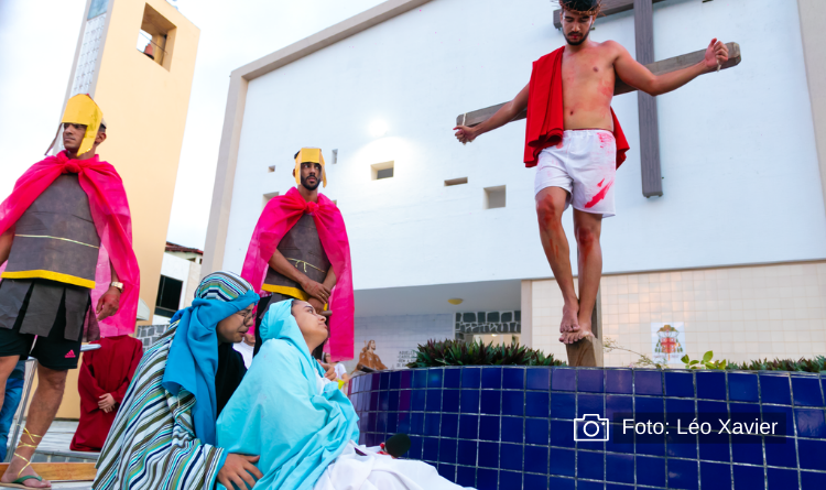 Encenação da Crucificação de Jesus Cristo emociona público em Mutuípe