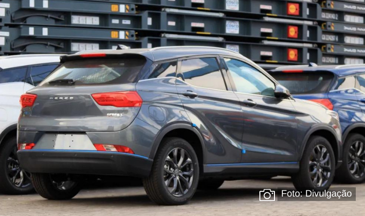 SUV elétrico chinês desenvolvido pela Huawei estreia no Brasil por R$ 240 mil