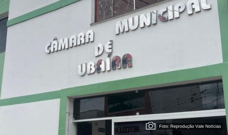 Câmara de Vereadores de Ubaíra aprova 1/3 de férias remuneradas e o décimo terceiro salário para vereadores