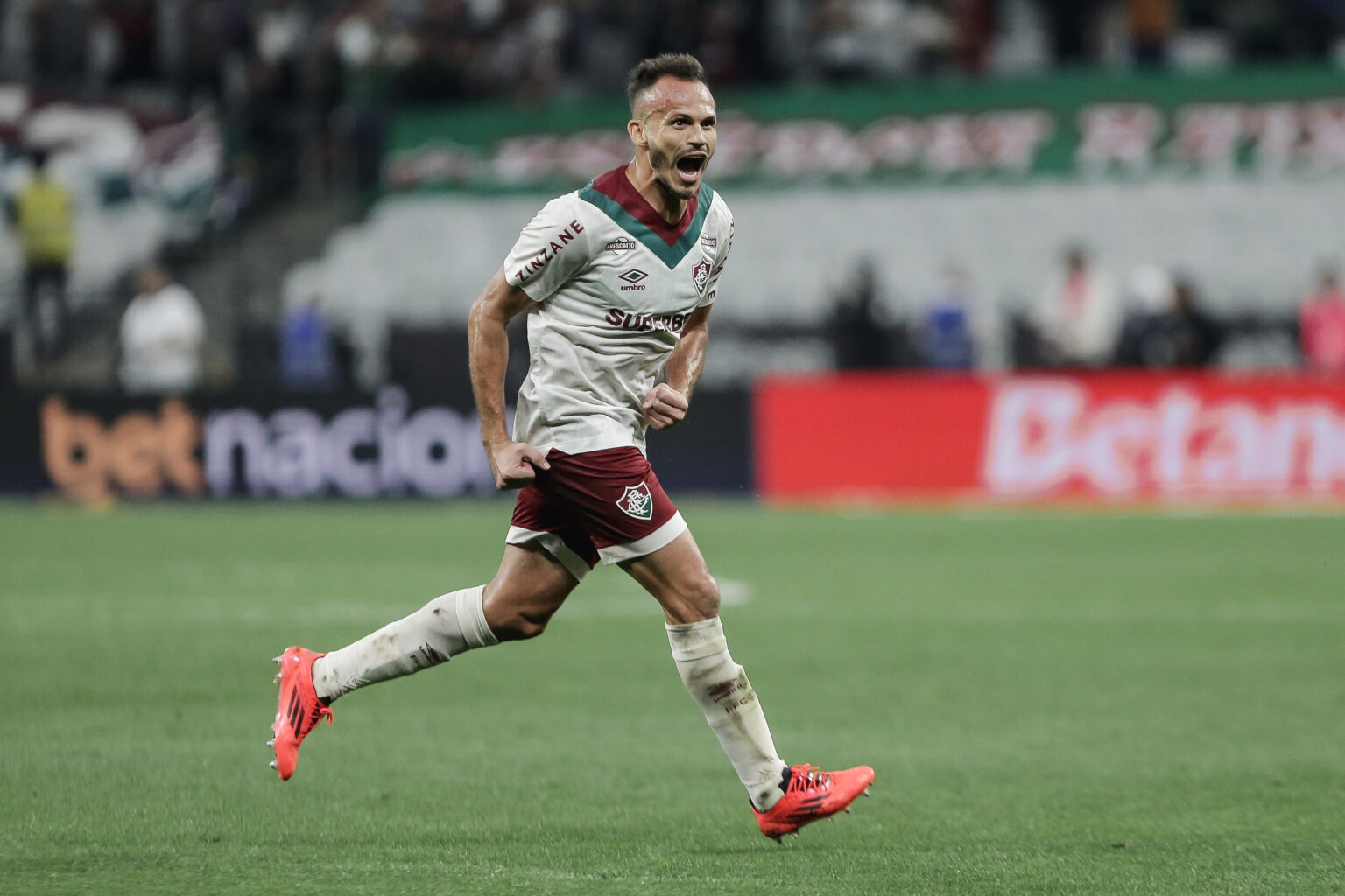 Fluminense vence Inter de Milão e avança às quartas da Copa do Mundo de Clubes