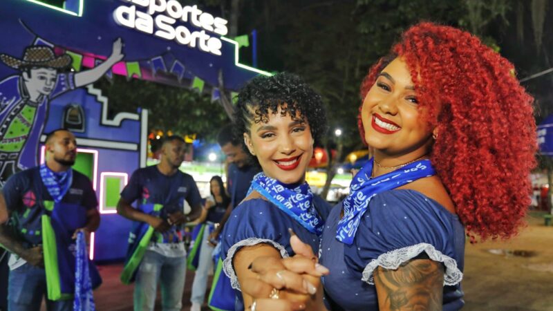 Quarta noite do São João de Amargosa reúne multidão com mistura de ritmos e grandes atrações