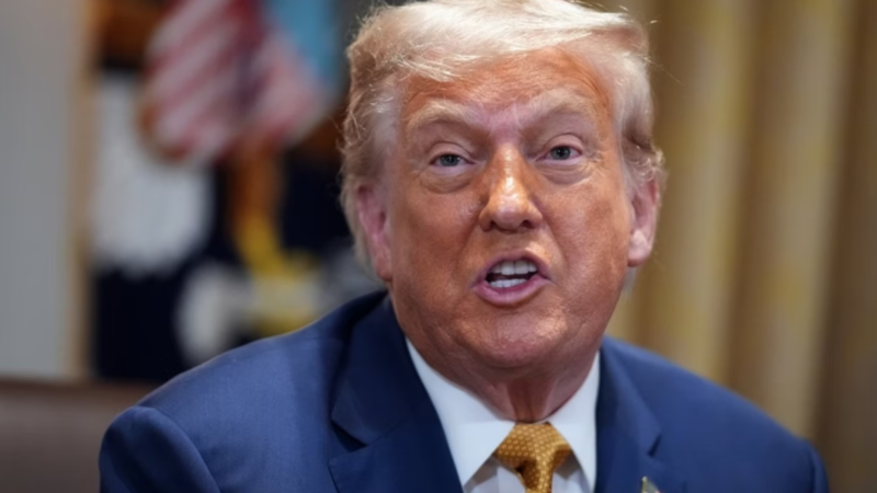 Trump manda carta a Lula e anuncia tarifa de 50% sobre produtos brasileiros