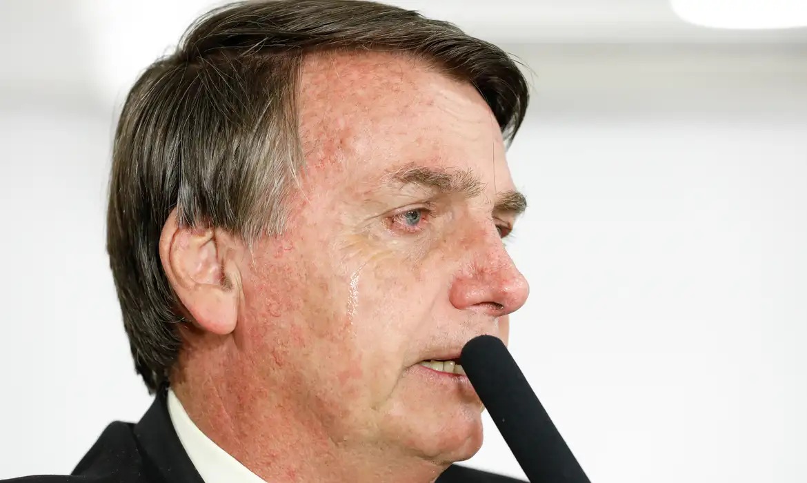 Bolsonario é alvo de operação da PF e passará a usar tornozeleira eletrônoca