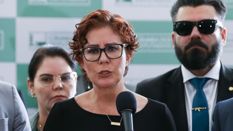Deputada Carla Zambelli é presa na Itália, diz Ministério da Justiça
