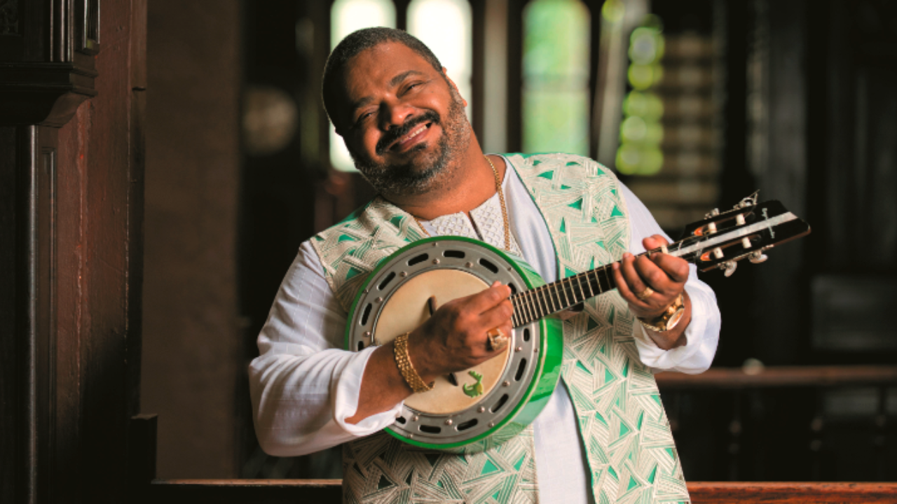 Arlindo Cruz, cantor, compositor e multi-instrumentista, morre no Rio