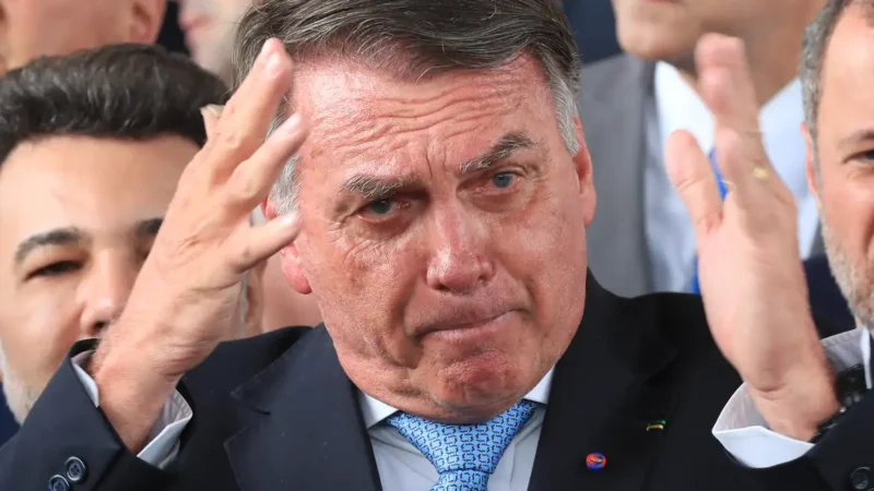 STF condena Bolsonaro a 27 anos de prisão em ação sobre trama golpista