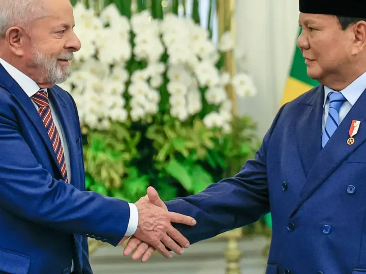 Lula confirma candidatura em 2026