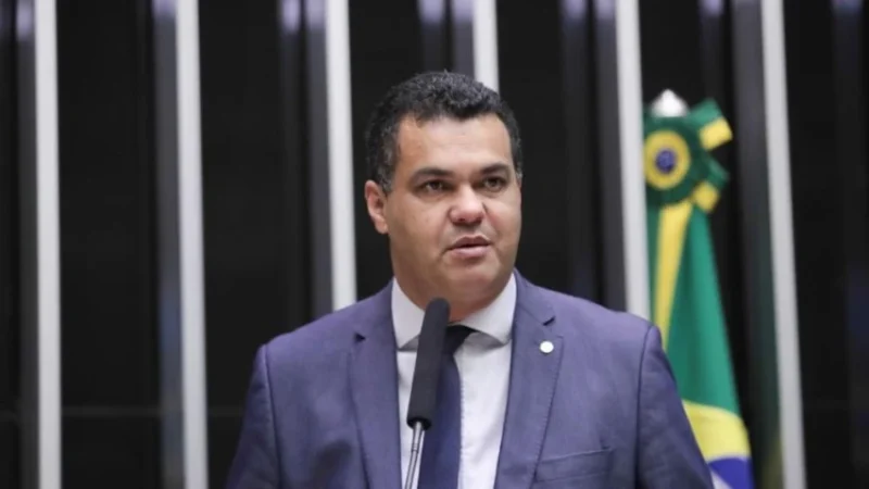 Deputado Federal Dal Barreto é alvo de mandado de busca e apreensão na Operação Overclean