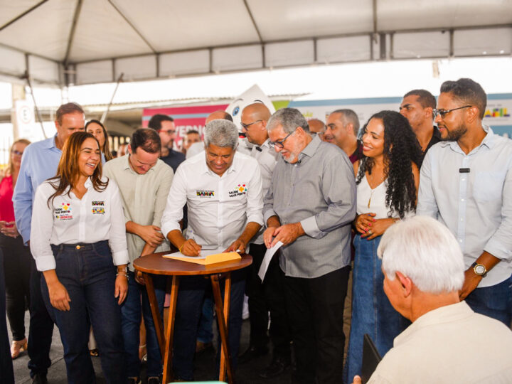 Jerônimo Rodrigues assina Ordem de Serviço para construção da Maternidade Regional em Amargosa