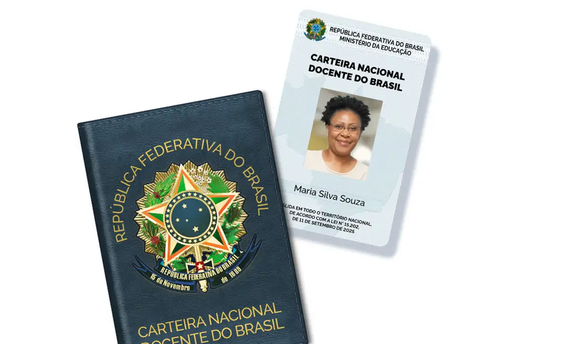 Professores já podem solicitar a Carteira Nacional Docente pela internet