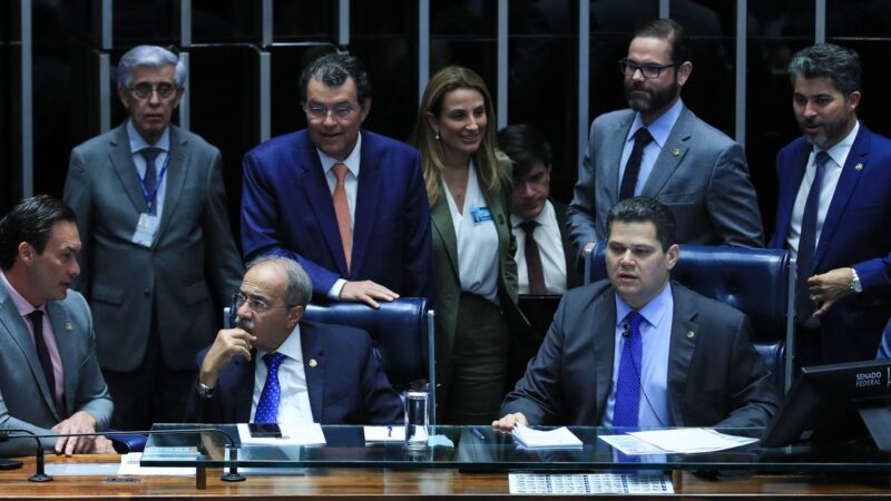 Senado aprova projeto que proíbe empréstimo consignado não autorizado