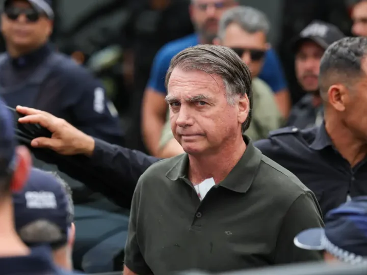 PGR se manifesta a favor de prisão domiciliar para Bolsonaro