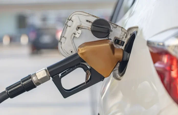 Preço da gasolina dispara e atinge R$ 7,79 em postos de Salvador