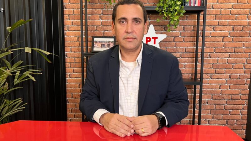 “O que Flávio Bolsonaro tem a esconder e até onde vão suas mentiras?”, questiona secretário do PT