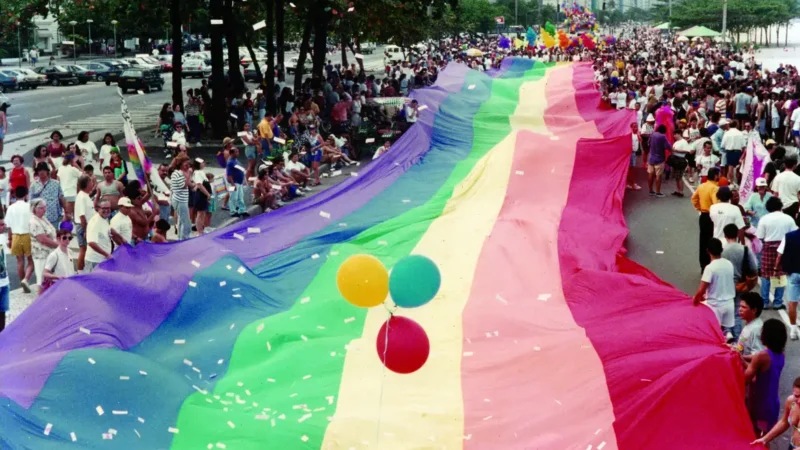 Dia do Orgulho LGBTQIA+: conheça marcos da luta por direitos no Brasil
