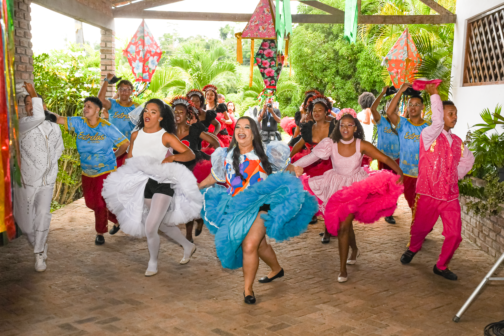 Apresentação de quadrilha e shows de forró marcam abertura do Esquenta São João em Amargosa