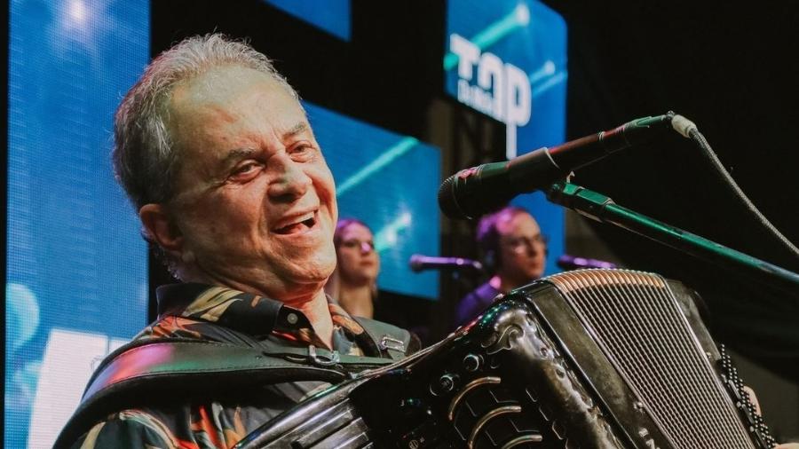 Flávio José anuncia cancelamento de shows na Bahia durante o São João