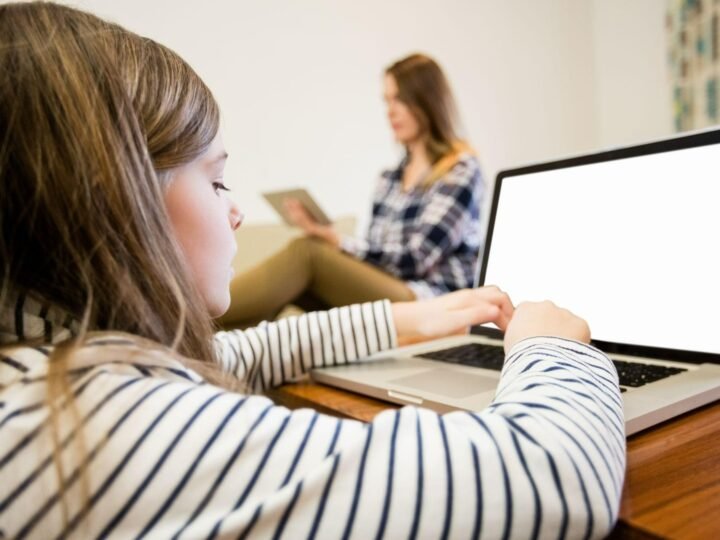 Caso Discord reacende debate sobre responsabilidade de plataformas e pais na proteção de crianças e adolescentes