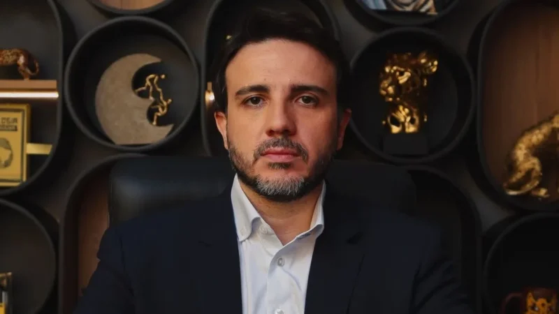 Toffoli suspende propaganda de Renan Santos na internet