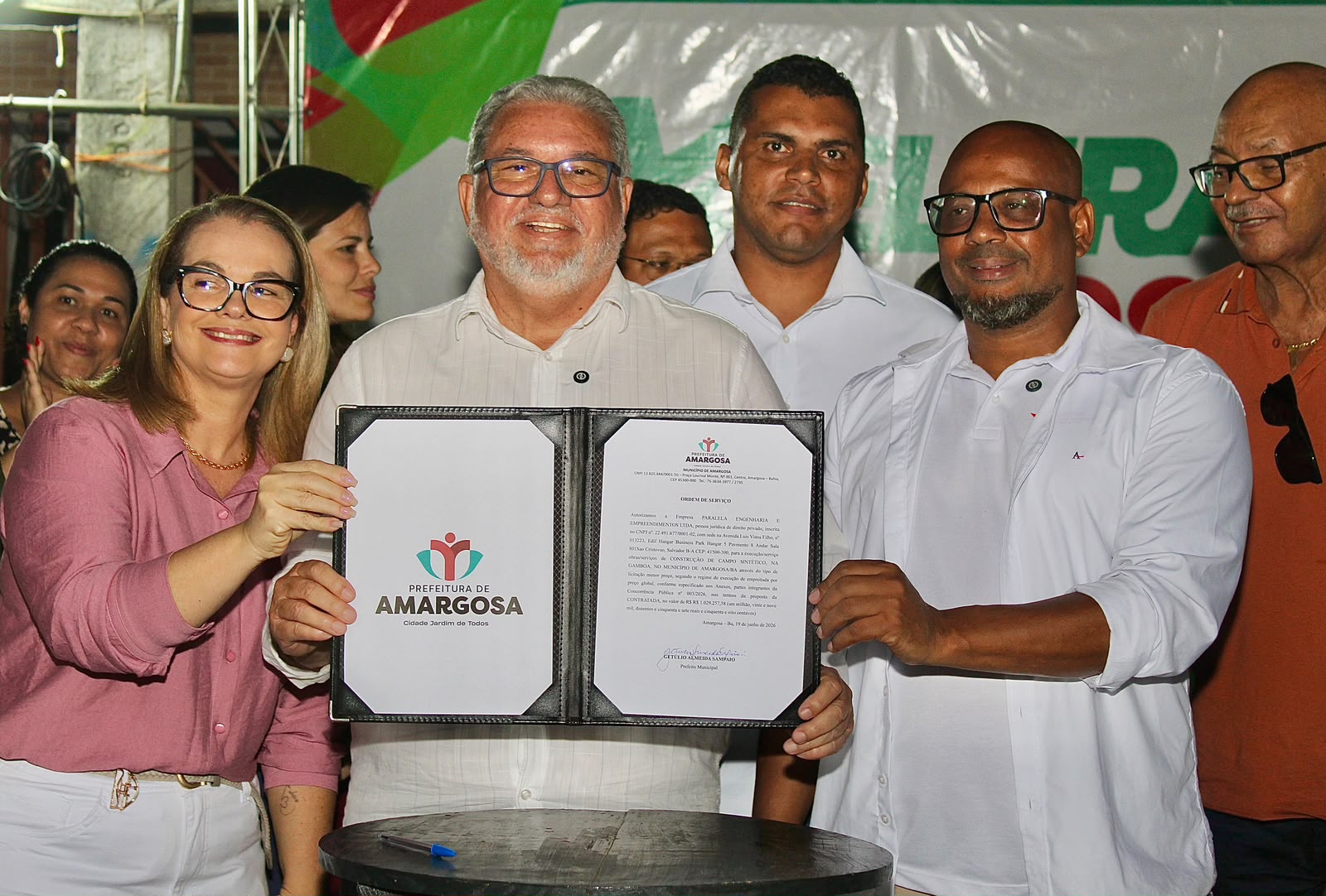 Getúlio Sampaio assina ordem de serviço para a construção da Areninha da Gamboa