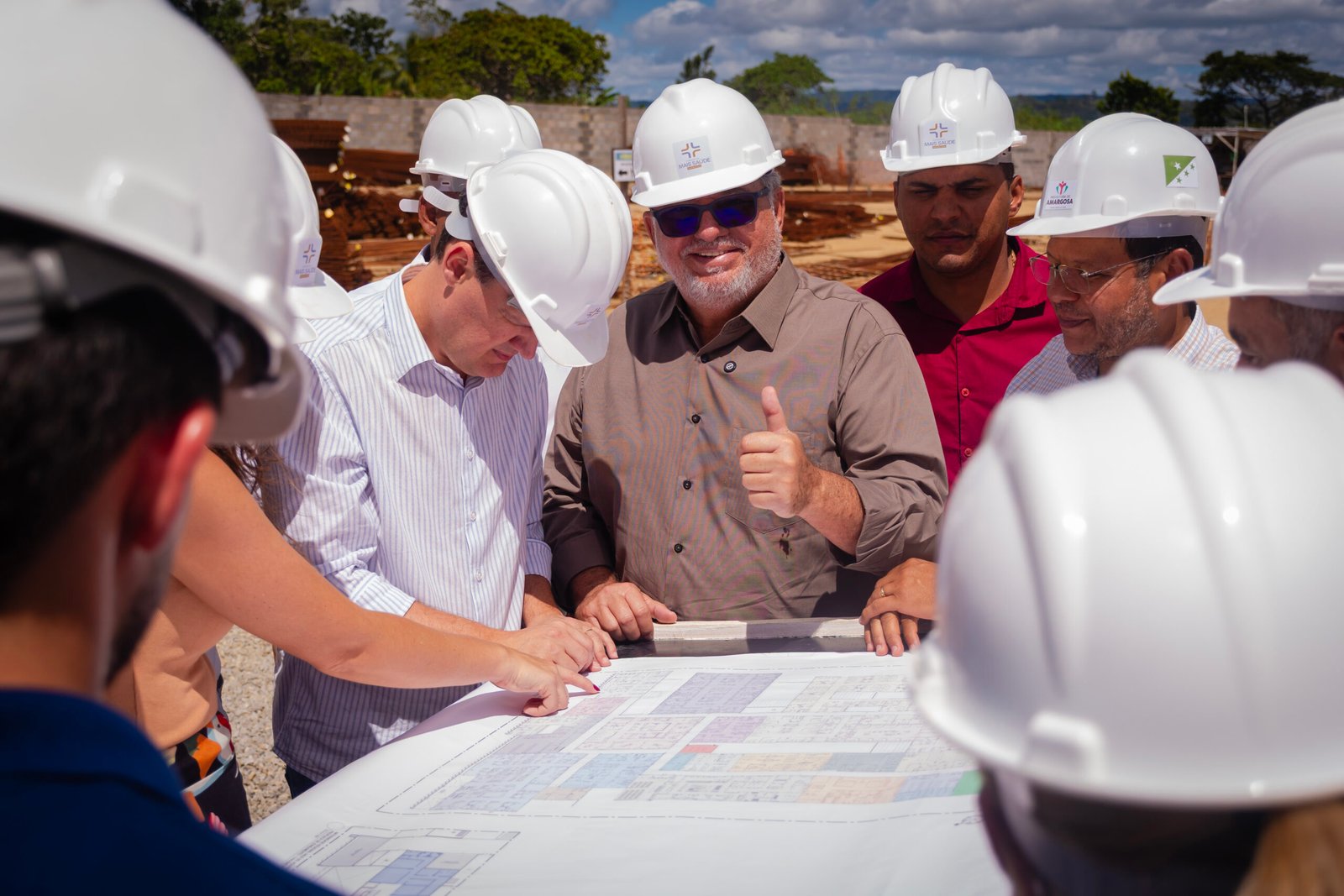 Prefeito de Amargosa, Getúlio Sampaio, detalha obras em andamento e destaca parcerias com governos Estadual e Federal