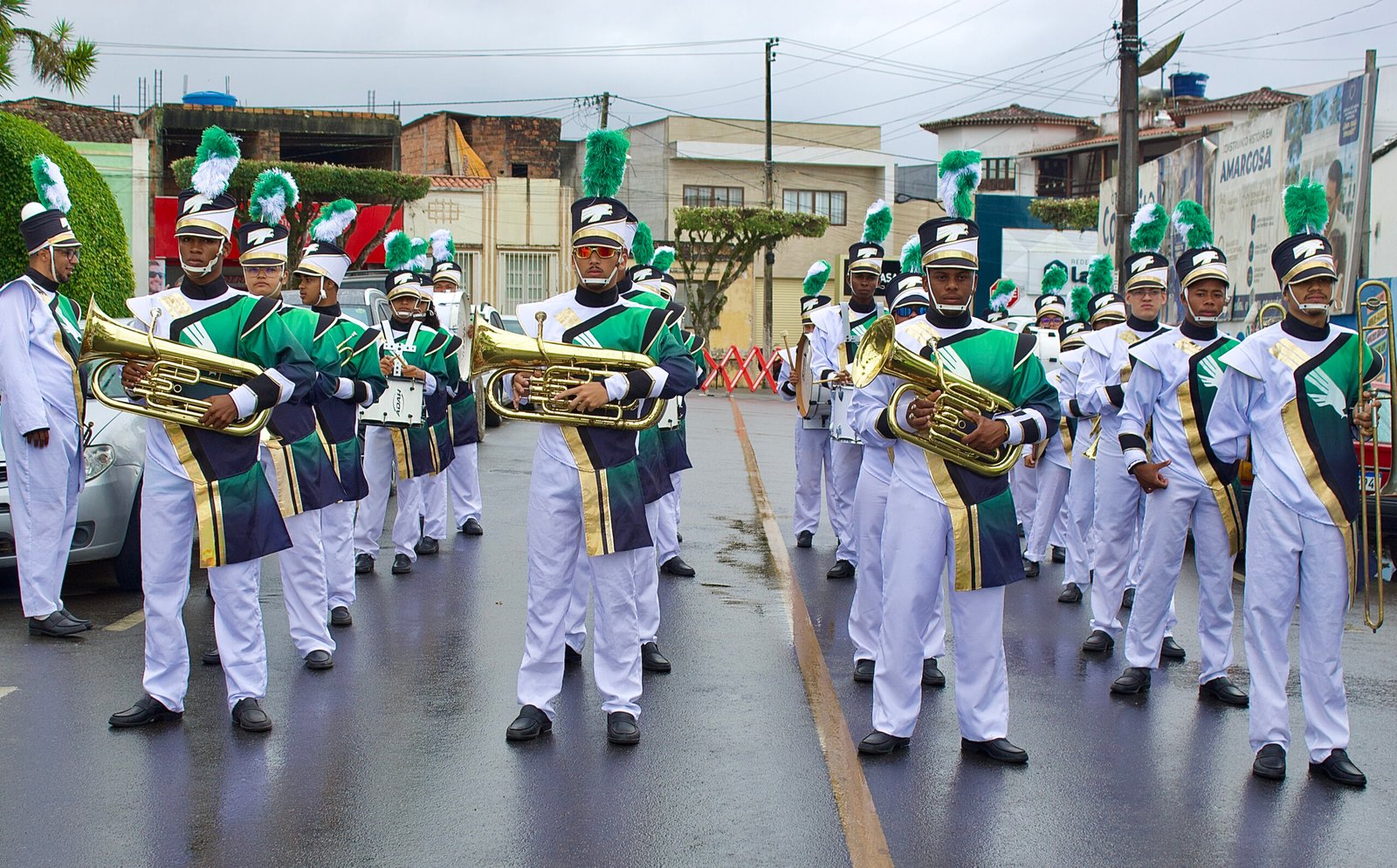 AMARGOSA CELEBRA 7 DE SETEMBRO COM DESFILE CÍVICO PELAS RUAS DA CIDADE