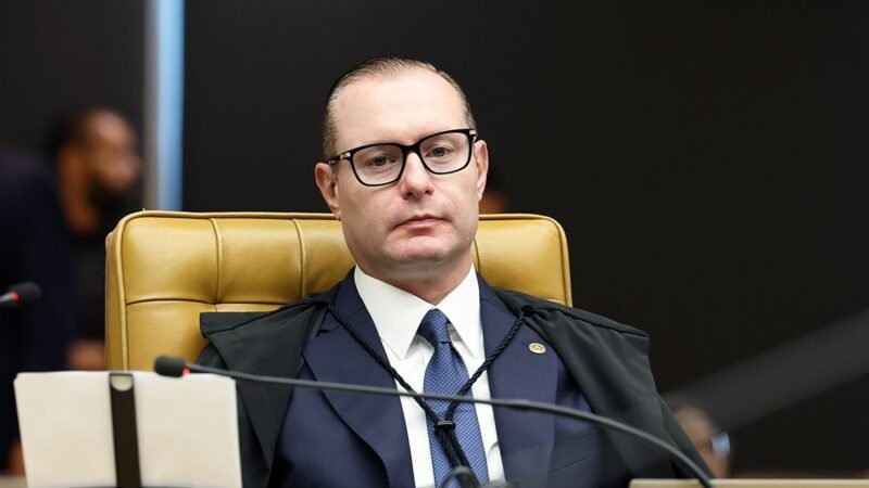 Zanin nega recurso de Paes, e Douglas Ruas deve ser declarado eleito no Rio